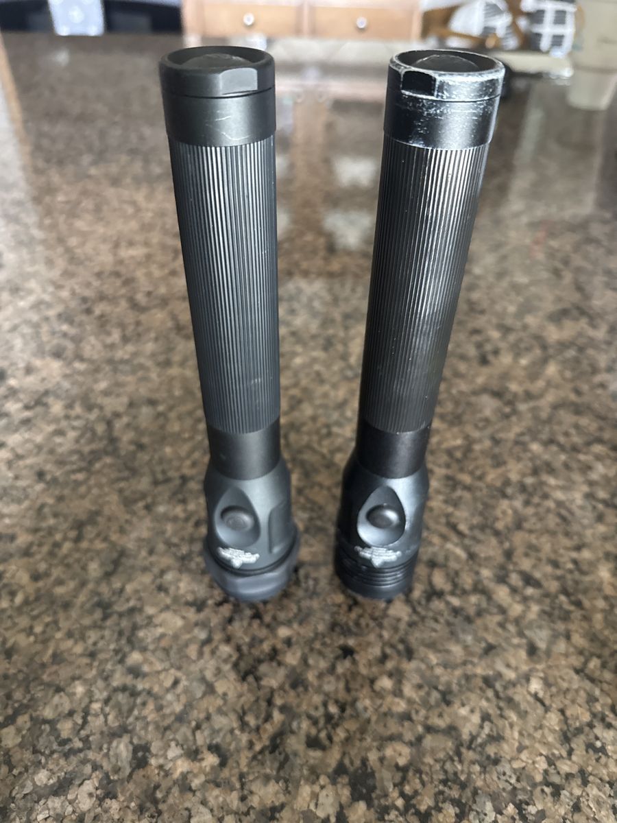 2x Streamlight LED Tactical Flashlights - Durable Black Metal Finish, Bright Illumination