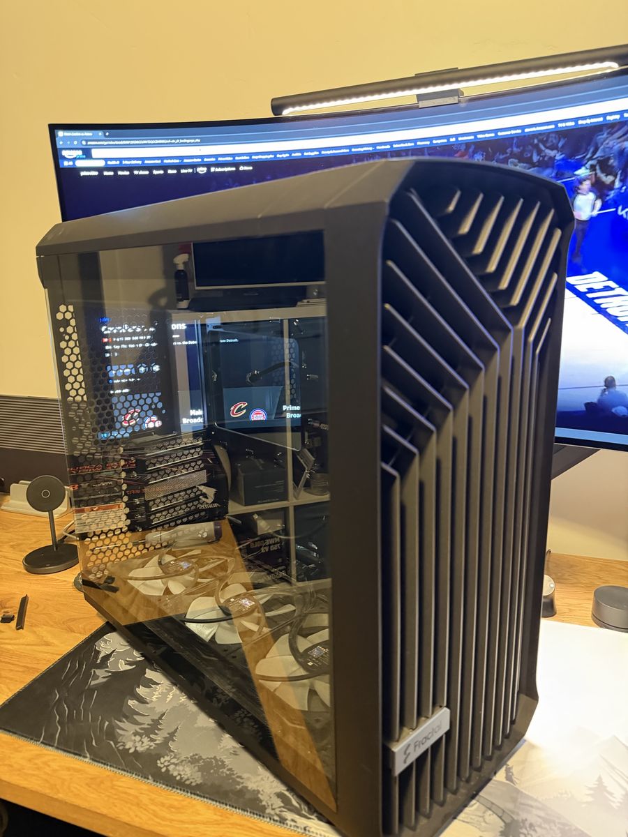 Fractal Design Torrent RGB case
