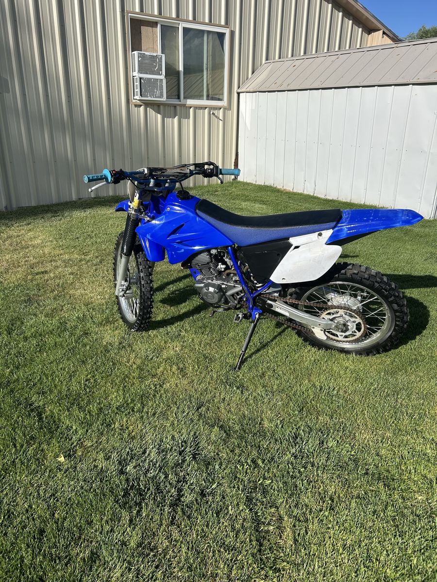 2006 Yamaha TTR 230 Dirt Bike Blue