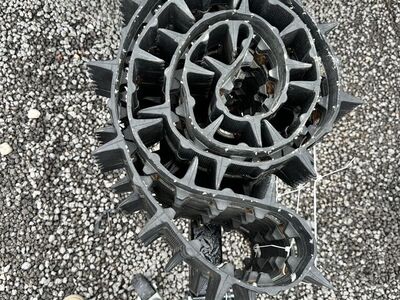 159 Camoplast Challanger Track