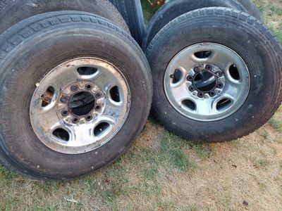 set 4 chevy 8 luck truck wheels and tires 16"