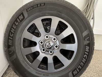 6 x 5,5 Toyota Land Cruiser wheels and tires