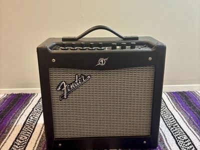 Fender Mustang 1 Guitar Amp