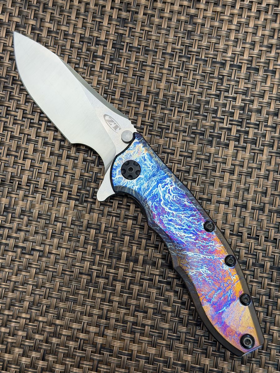 Unused Zero Tolerance ZT 0562TI Titanium Hinderer Design Folding Knife CPM 20CV Custom Anodized Finish
