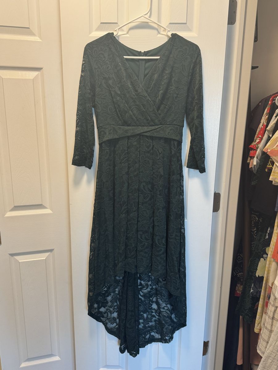 Size M Dark Green Lace High-Low V-Neck Wrap Dress