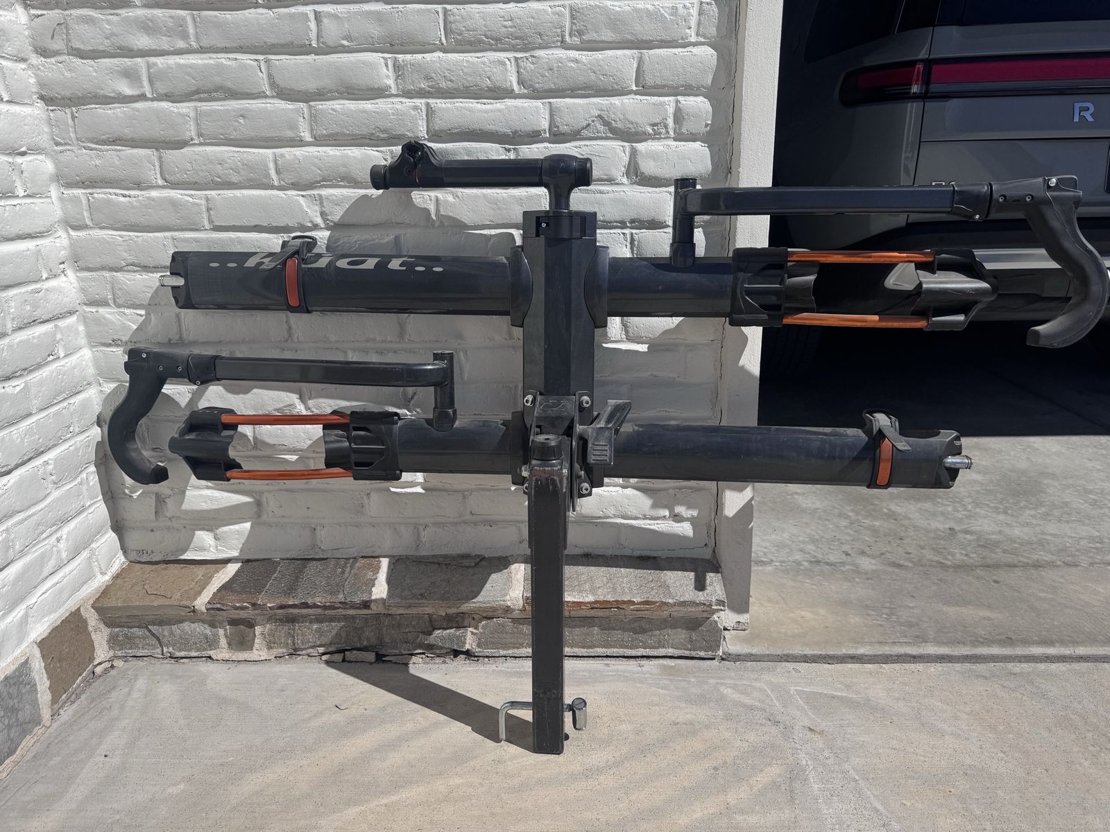 Kuat NV 2.0  2-Bike Hitch Rack Grey