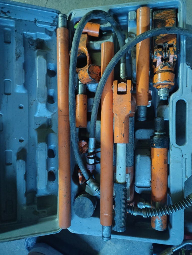 Main image 3