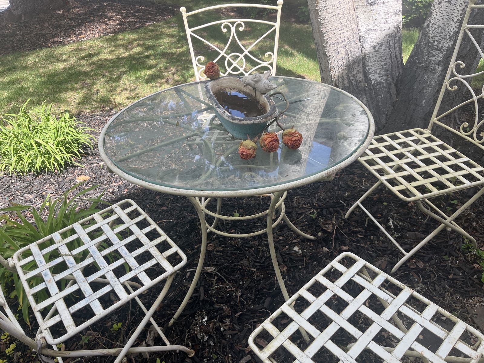 1930s outdoor parlor table