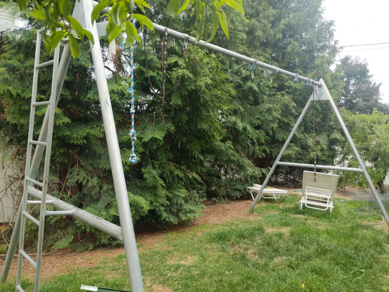 Steel swingset
