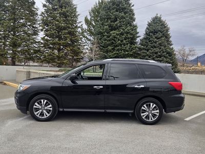 2018 NISSAN PATHFINDER SV