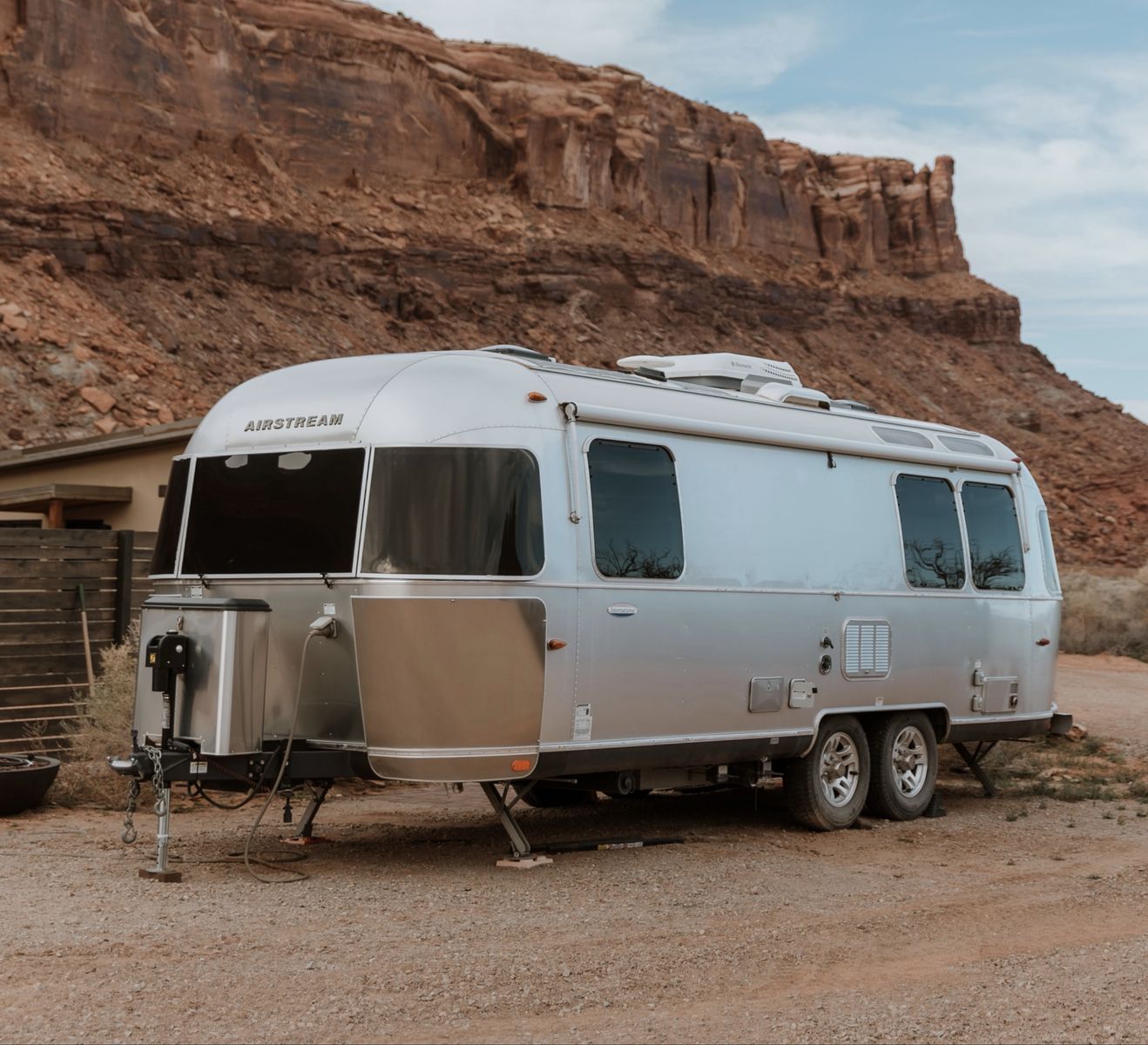 2015 AirStream International Series 25RB