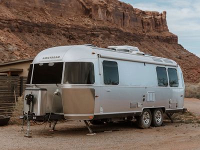 2015 AirStream International Series 25RB