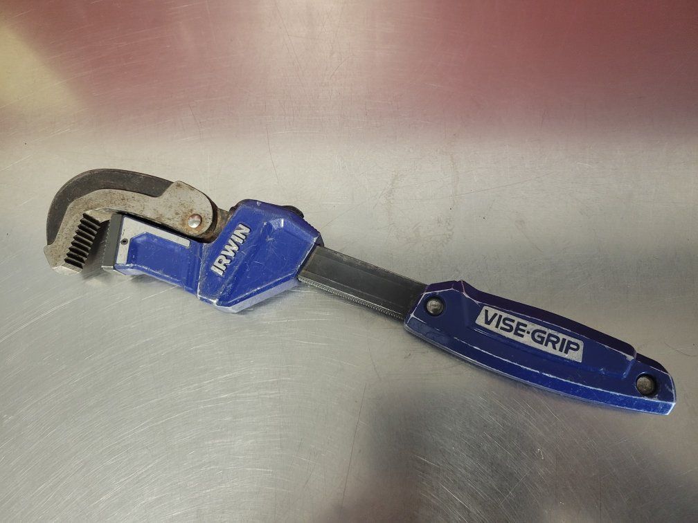 Pipe Wrench ~ Adjustable Vise-Grip