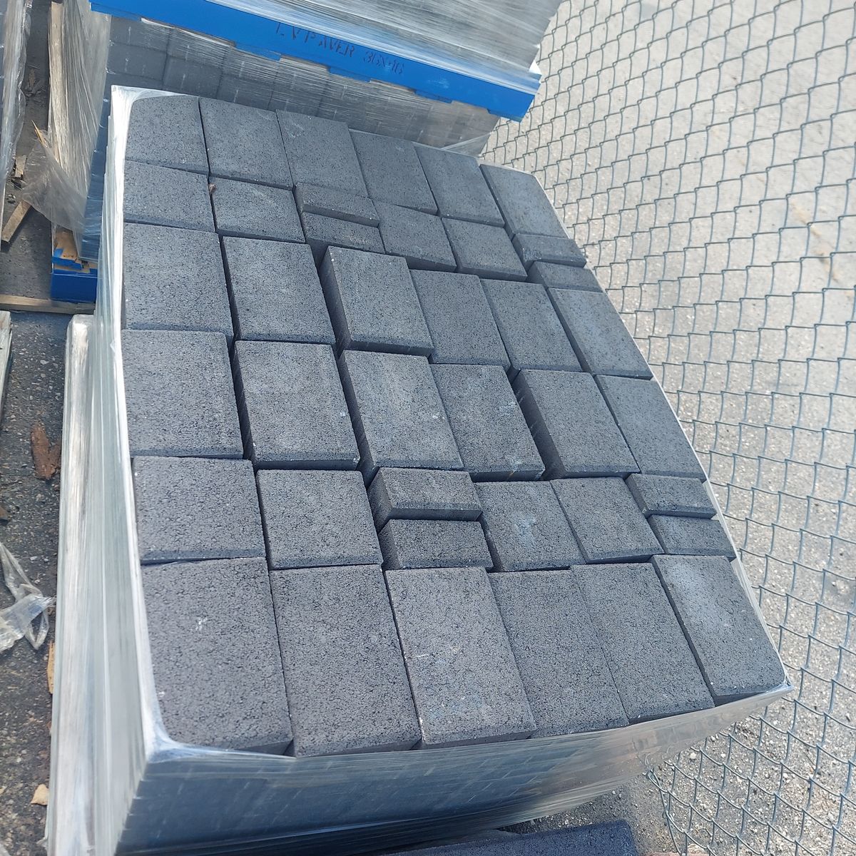 BLACK 3PC PAVERS (6x9,6x6,3x6)