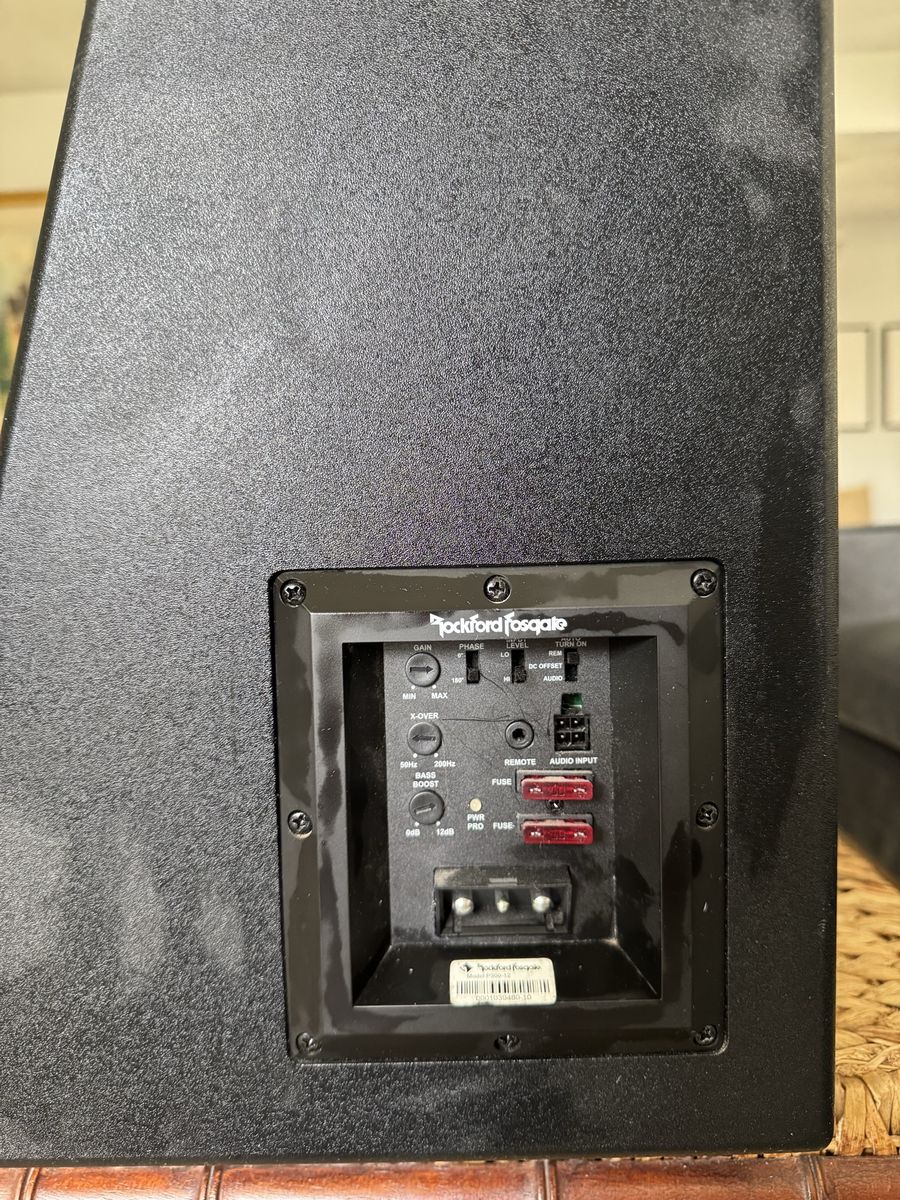 Rockford Fosgate P300-12 12" Powered Subwoofer