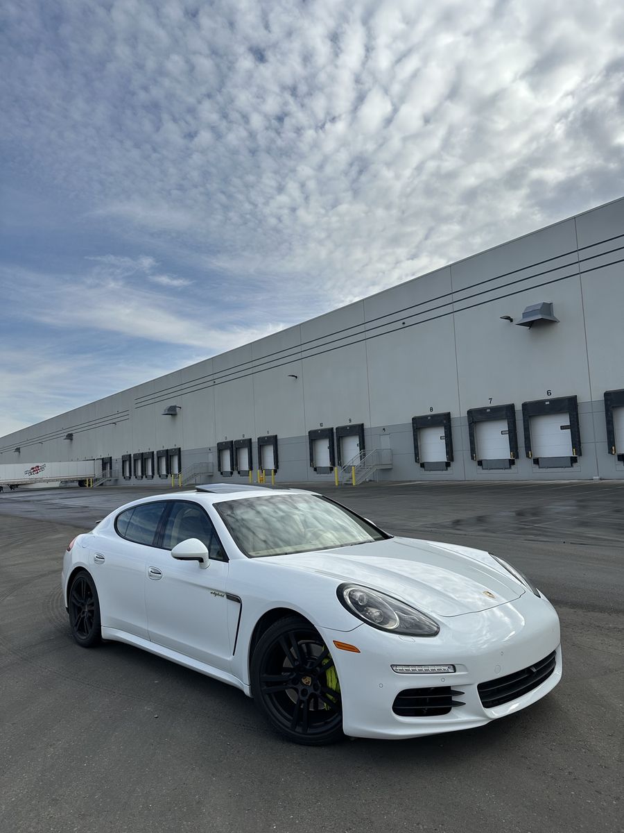 2014 Porsche Panamera S e-Hybrid
