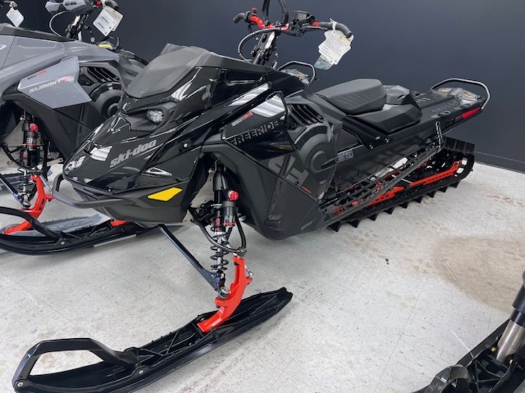 2026 Ski-Doo SM FREE 8TR S BK HAC 165 3P HUB 26 850 E-TEC Turbo R 3.0