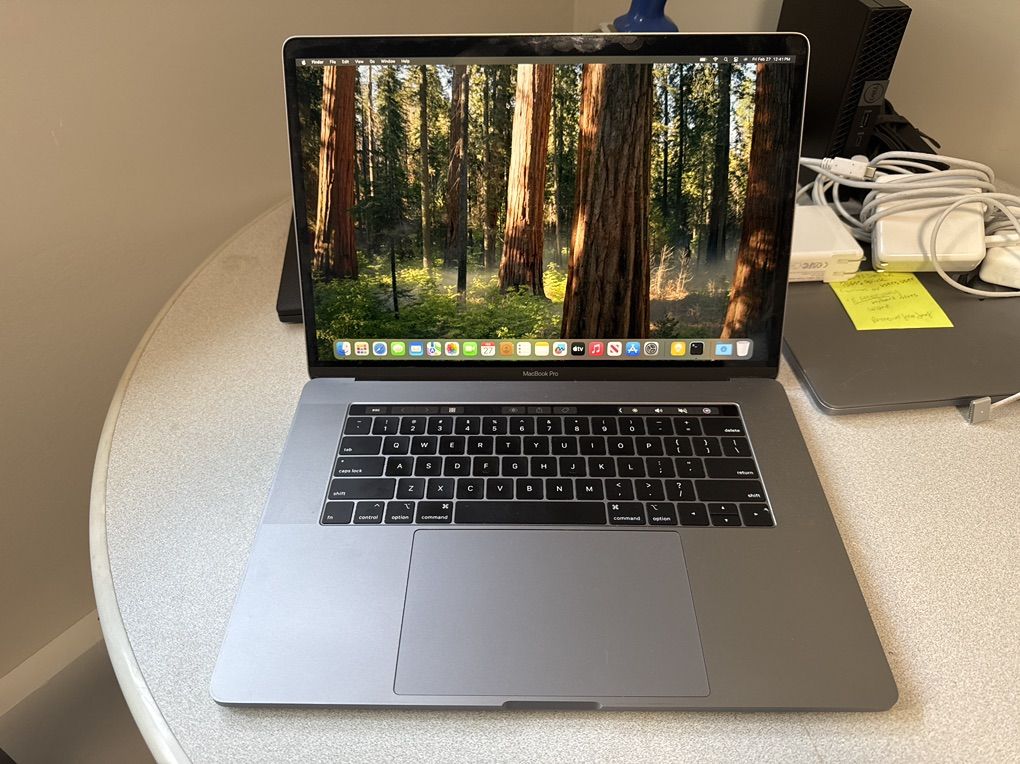 2019 Apple 15MacBookPro i9 16GB 500GB HD