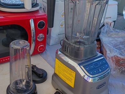 Amzchef Professional Countertop Blender with Smoothie & Ice Crush Presets, Used