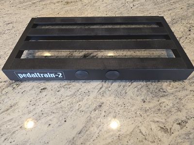 Pedaltrain PT-2 Pedalboard