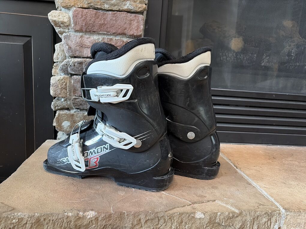 Salomon 24.5 T3 Ski Boots