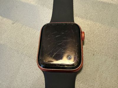 Apple Watch Series 6 GPS 40mm (PRODUCT)RED Aluminum, Black Sport Band, w/ Charger