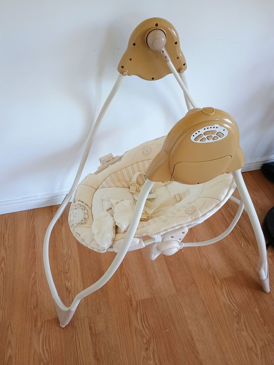 Baby swing