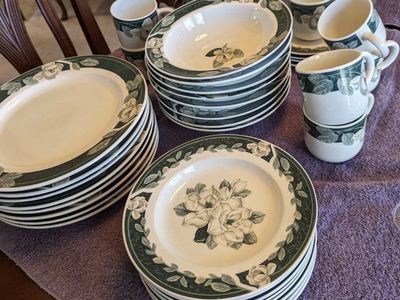 Tienshan Magnolia Belle set