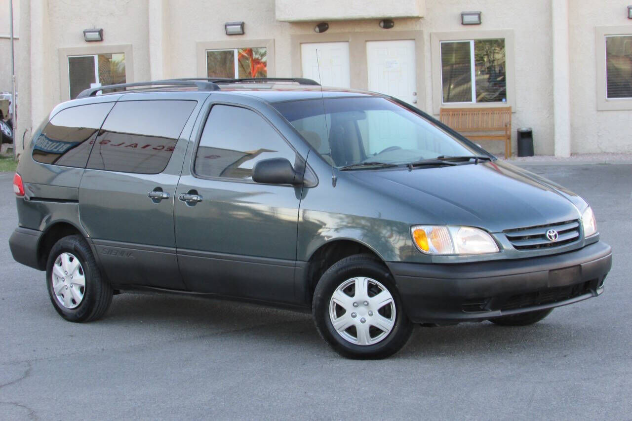 2002 Toyota Sienna CE