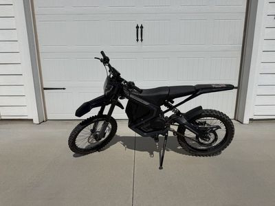 2024 Rawrr Mantis 72V E-Dirt Bike – Like New