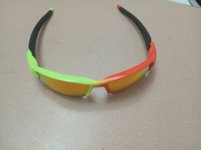 OAKLEY Sport Sunglasses