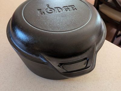 Lodge 5qt Cast Iron Pot