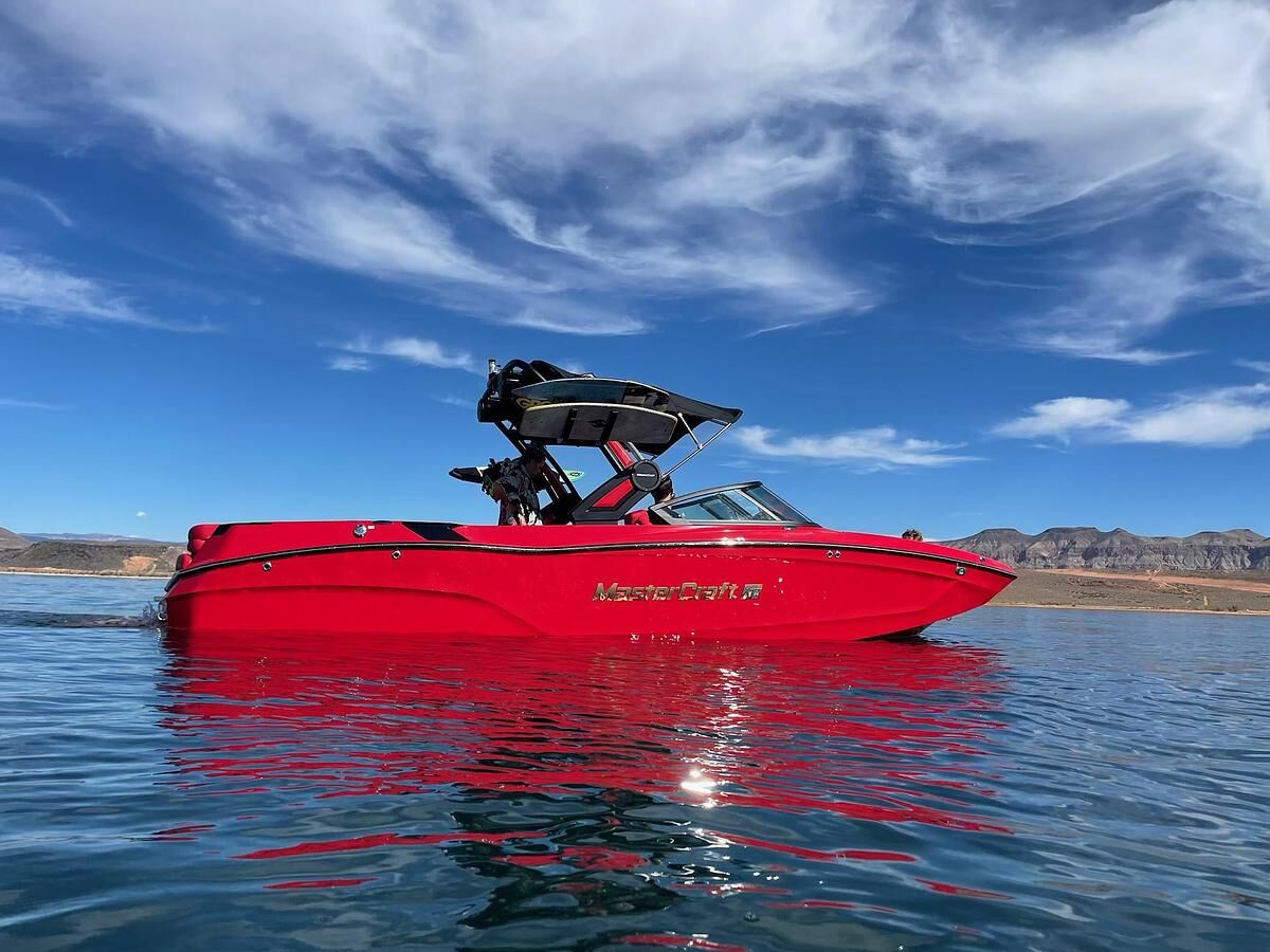 2022 Mastercraft XT24