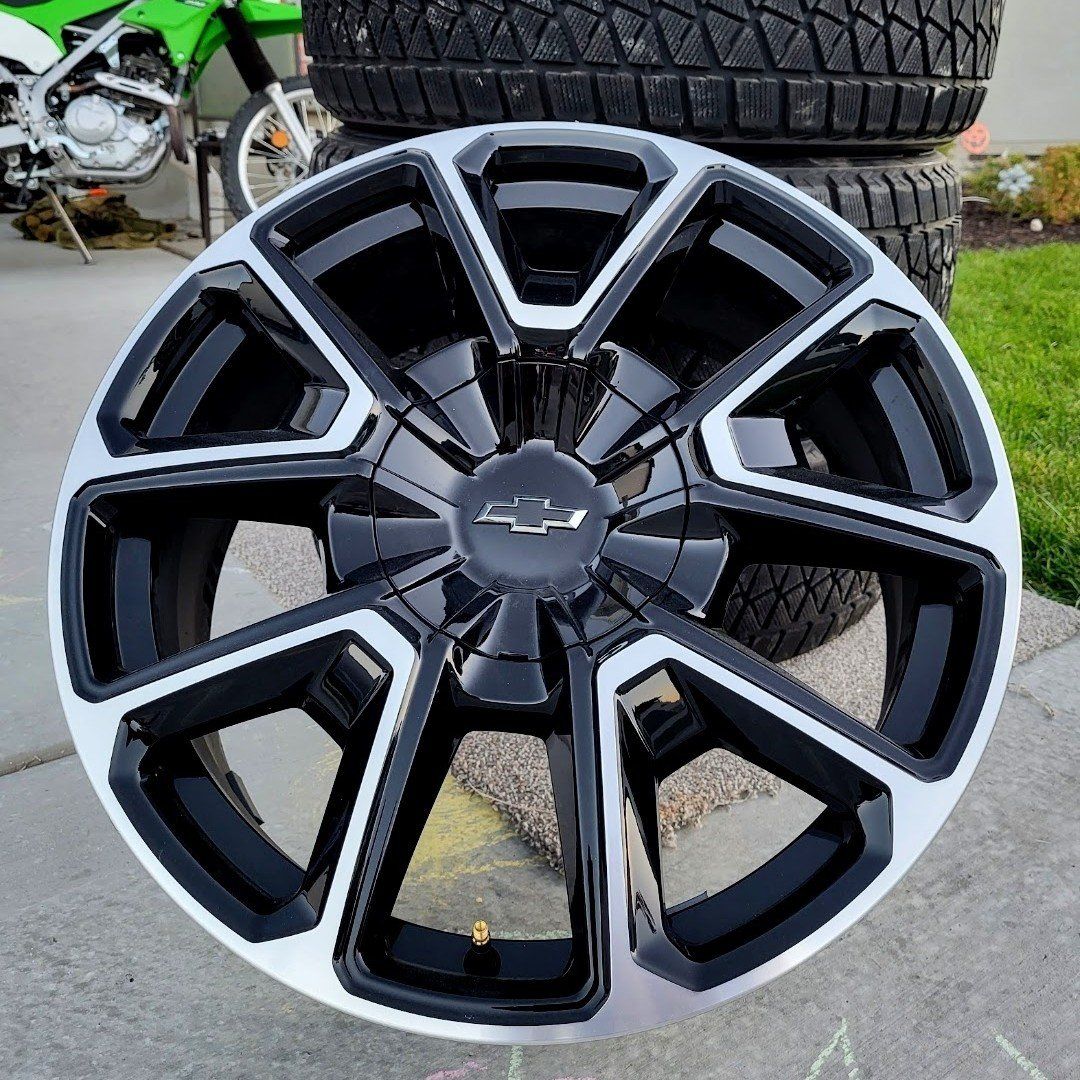 22 x 9 inch NEW Chevy Tahoe Silverado Suburban set