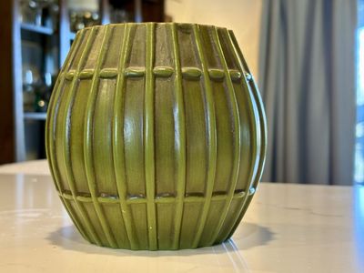 Beautiful, vintage HAEGER MCM ceramic bowl. Mid Century Modern, USA made