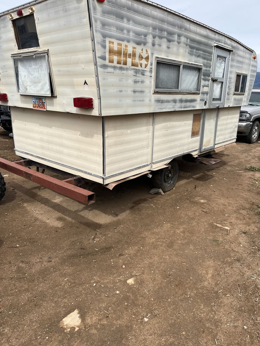 Hi-Lo hunting trailer 