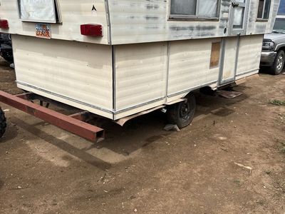 Hi-Lo hunting trailer