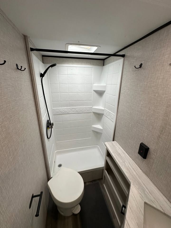 Main image 14