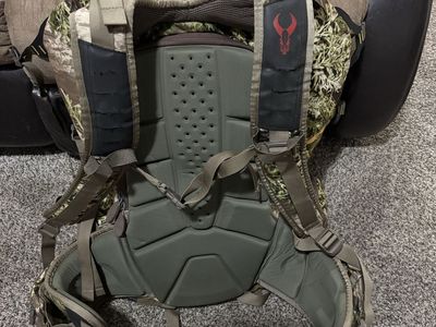 Badlands 2200 backpack