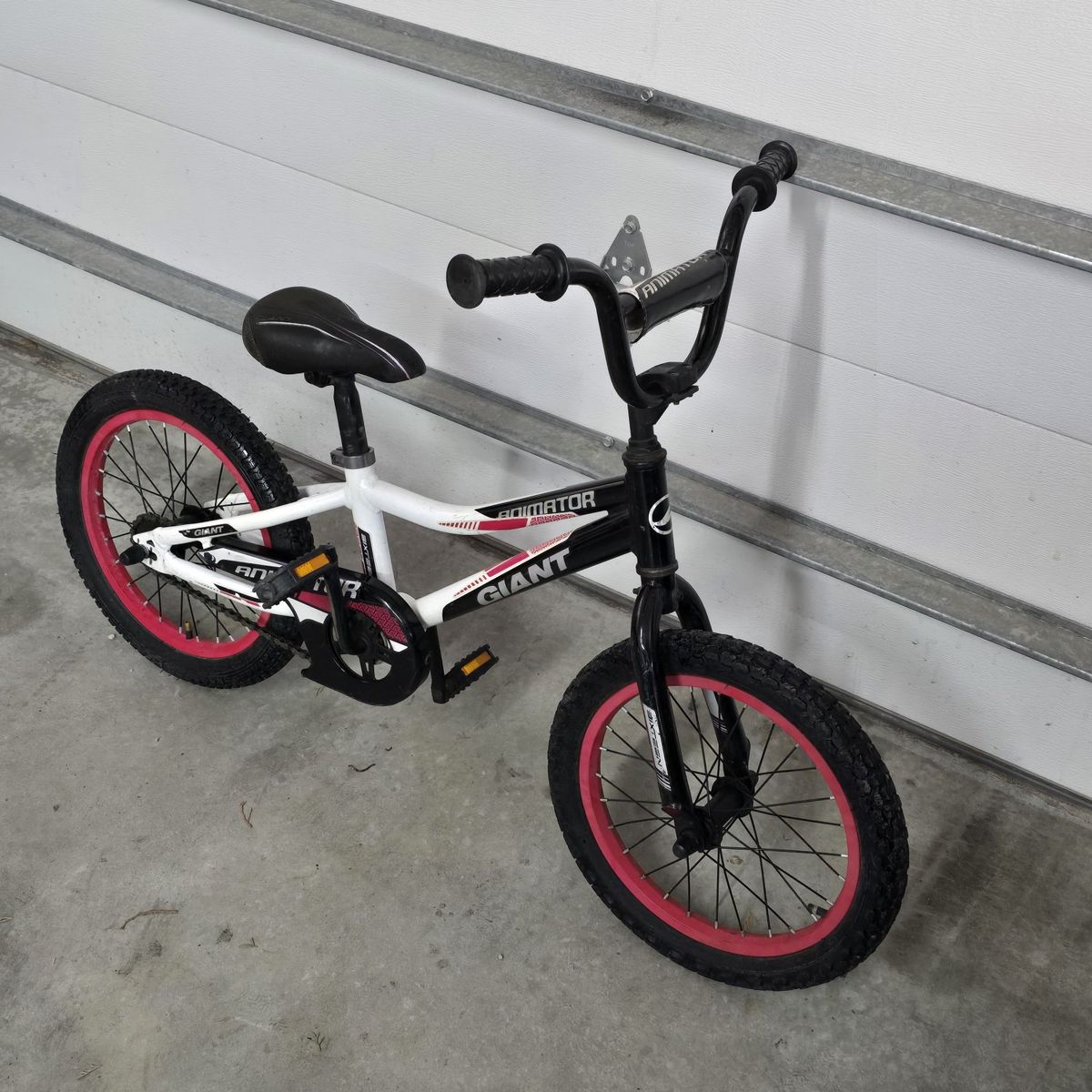 Giant Animator 16" wheeled just tuned up