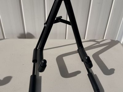 Guitar Stand