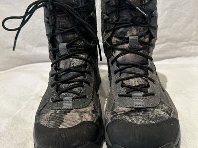 Under Armour women’s 7 grey/camo WP hiking boots