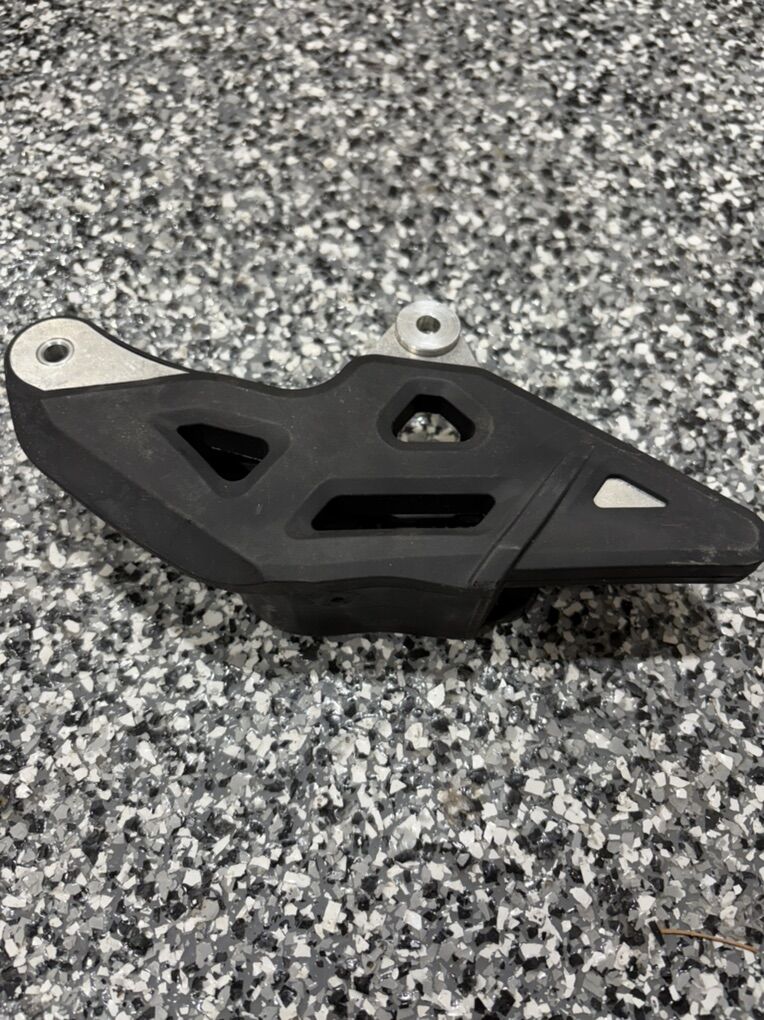 New KTM Chain Guide