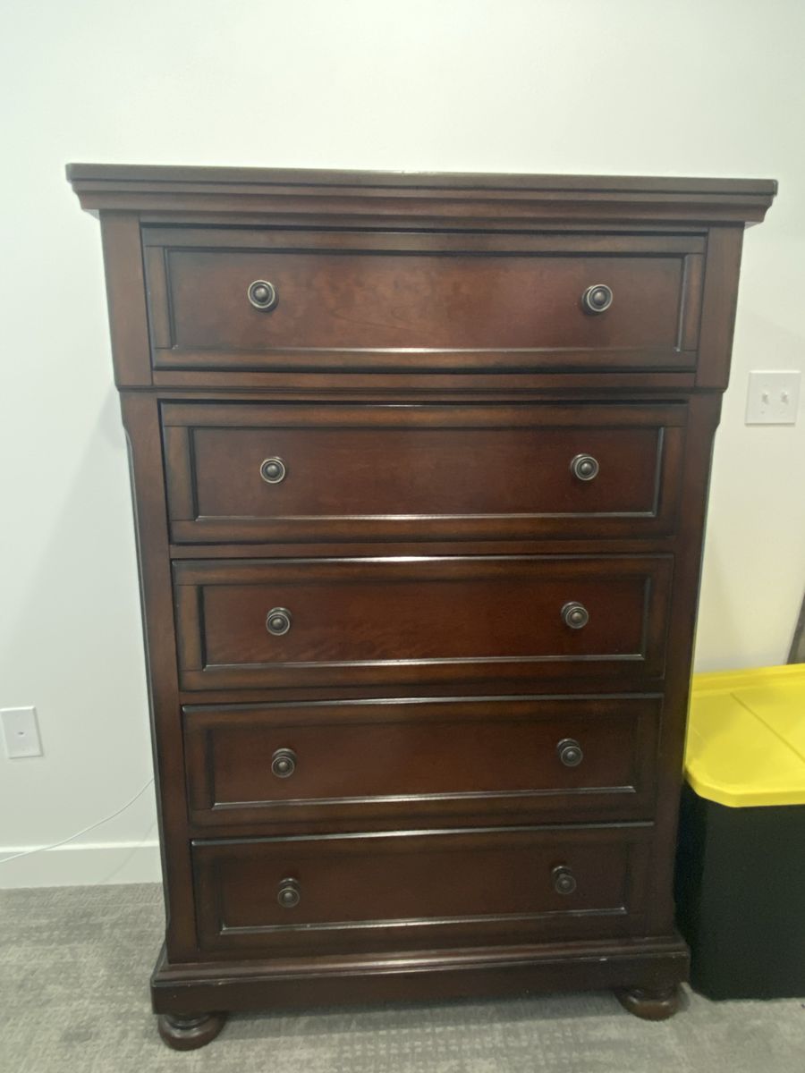Wooden Dresser Set