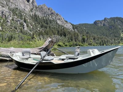 2014 Clackacraft Eddy Megabox