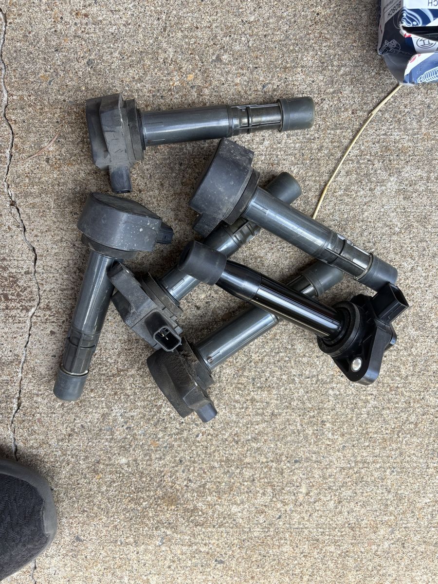 2006 Honda Pilot Parts Lot: New Brake Rotor, Caliper, and air filter. Ignition Coils (New/Used Condition)