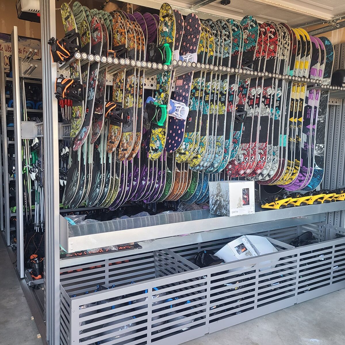RENTALS  Ski and snowboard (step on too) youth to