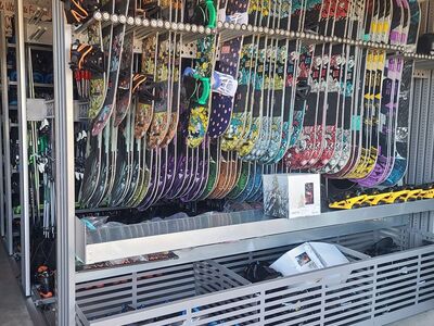 RENTALS Ski and snowboard (step on too) youth to