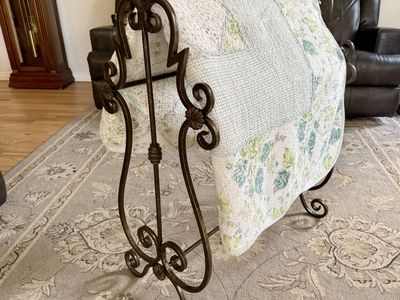 Beautiful Vintage Ornamental Scrolled Metal Quilt Rack, Blanket and Towel Stand Bronze Finish