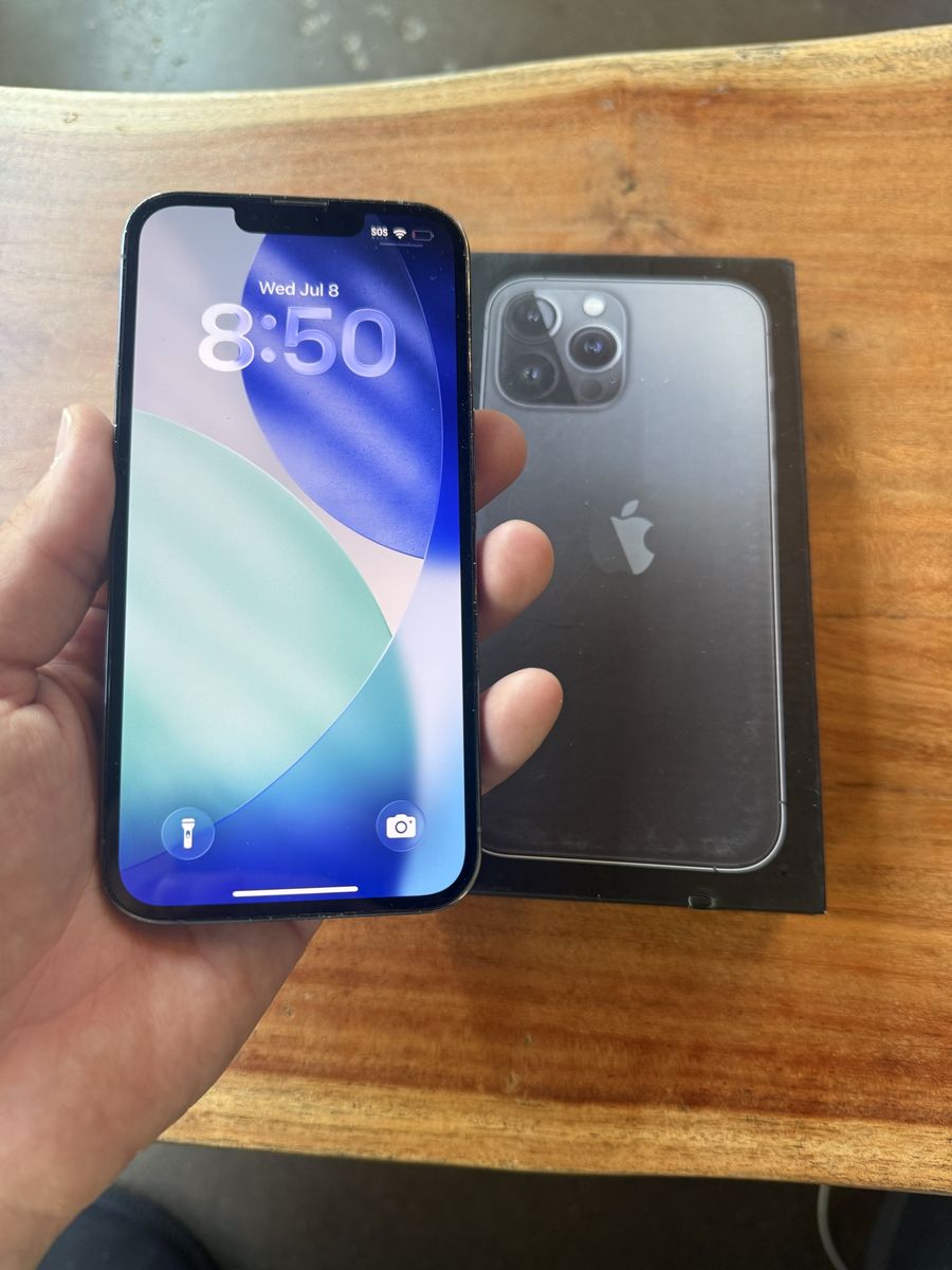 iPhone 13 Pro 256GB Unlocked w/ Original Box